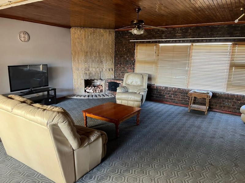 6 Bedroom Property for Sale in Joubertina Rural Eastern Cape